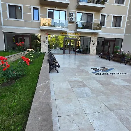 Nouvelle - By The Apartamento Mamaia