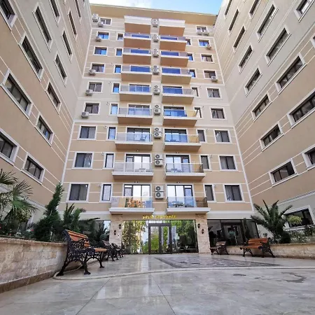 Apartment Paradis - By The