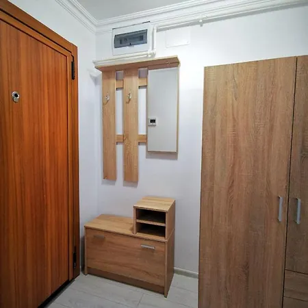 Paradis - By The Mamaia